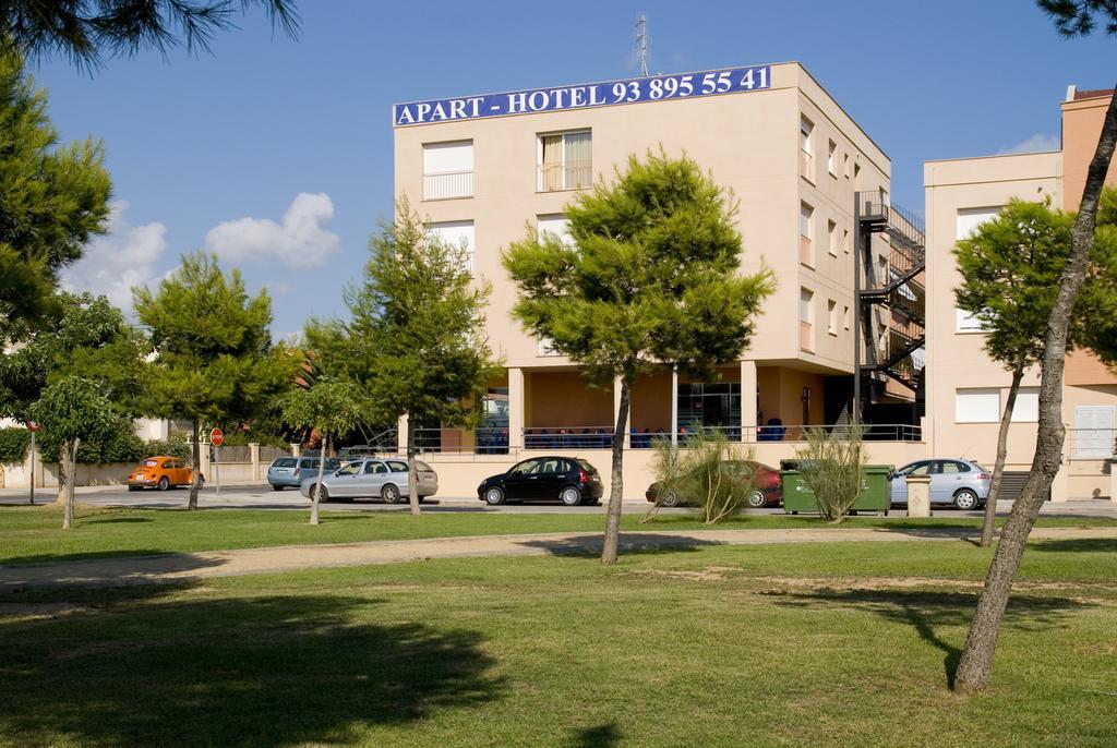 Apart Hotels Mar Blava Cubelles Esterno foto