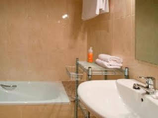 Apart Hotels Mar Blava Cubelles Esterno foto
